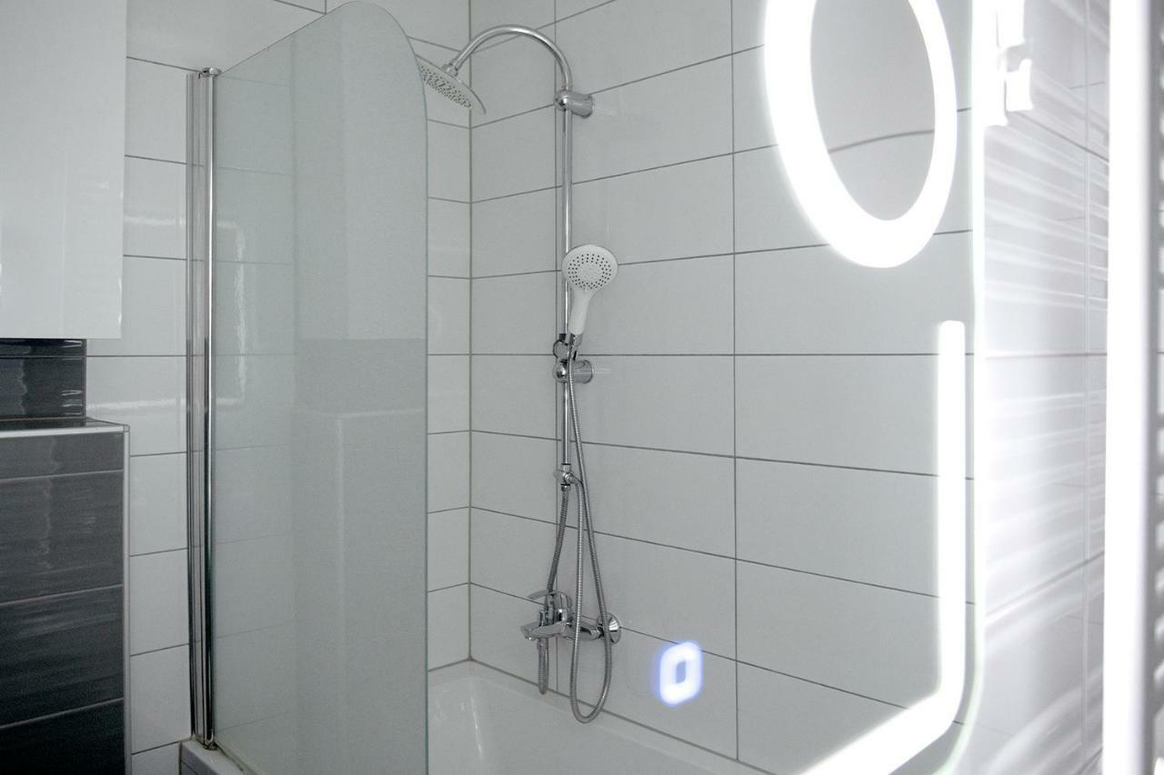 Flexible Selfcheckins 7 - Zagreb - Garage - Electric Vehicle Ccharger - Loggia - New - Luxury - Apartments Repinc 7 외부 사진