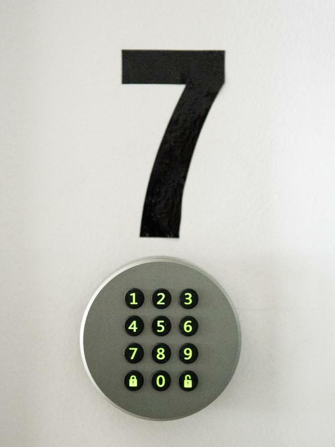 Flexible Selfcheckins 7 - Zagreb - Garage - Electric Vehicle Ccharger - Loggia - New - Luxury - Apartments Repinc 7 외부 사진